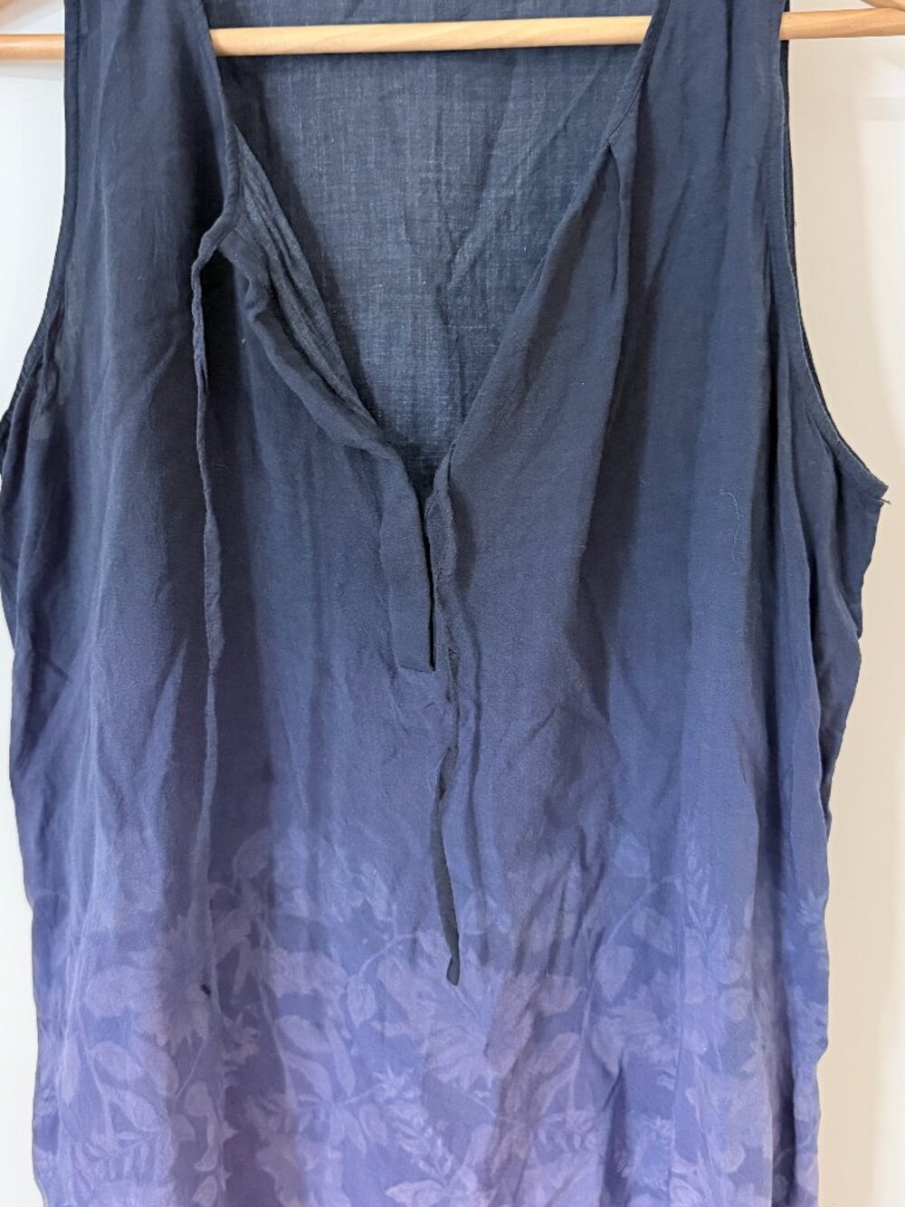 Ecru Navy Floral Ombre Sleeveless Tie Neck Blouse Size Large